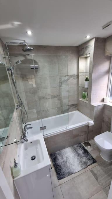 Northbourne House Villa เฟิร์นดาวน์ ภายนอก รูปภาพ